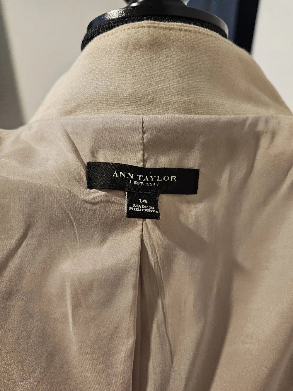 Ann Taylor Beige Women's Military-Style Blazer - Picture 8 of 9